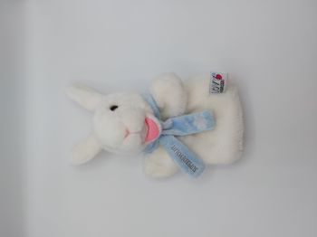 Doudou peluche lapin blanc marionnette LOVY PELUCHES écharpe SUPERDEVOLUY bleu