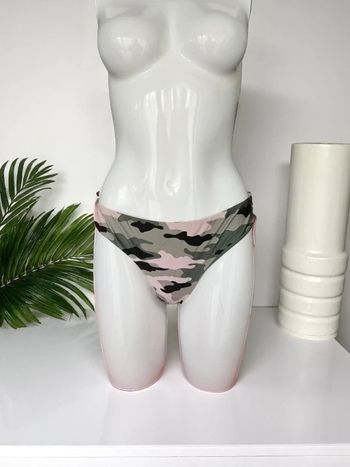 Culotte tanga de bain