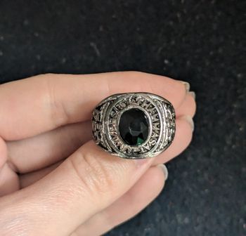 Grosse bague style chevalière