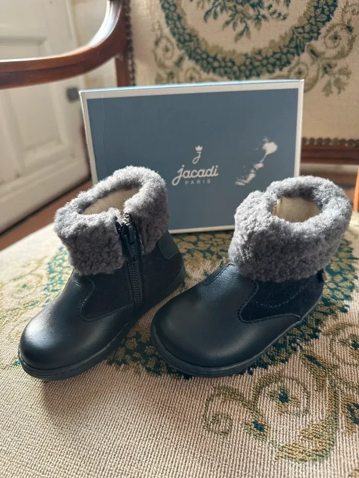 NEUF Chaussures hiver bébé Boots fourrées cuir Jacadi 19 bleu marine Lièvre garçon