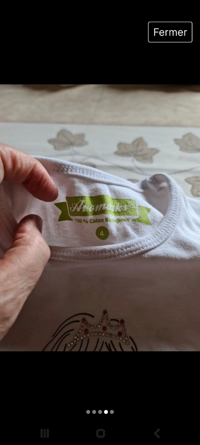 T-shirt taille 4 ans - photo numéro 4