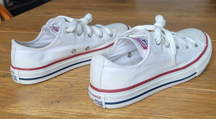 Baskets CONVERSE taille 34 - photo numéro 5