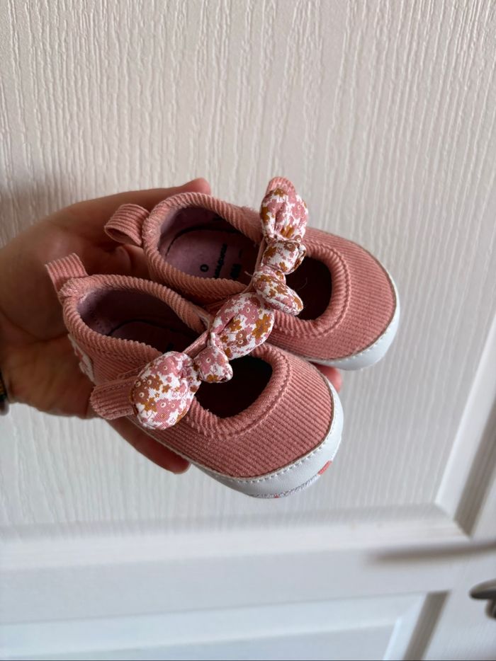 Chaussures en velours côtelé