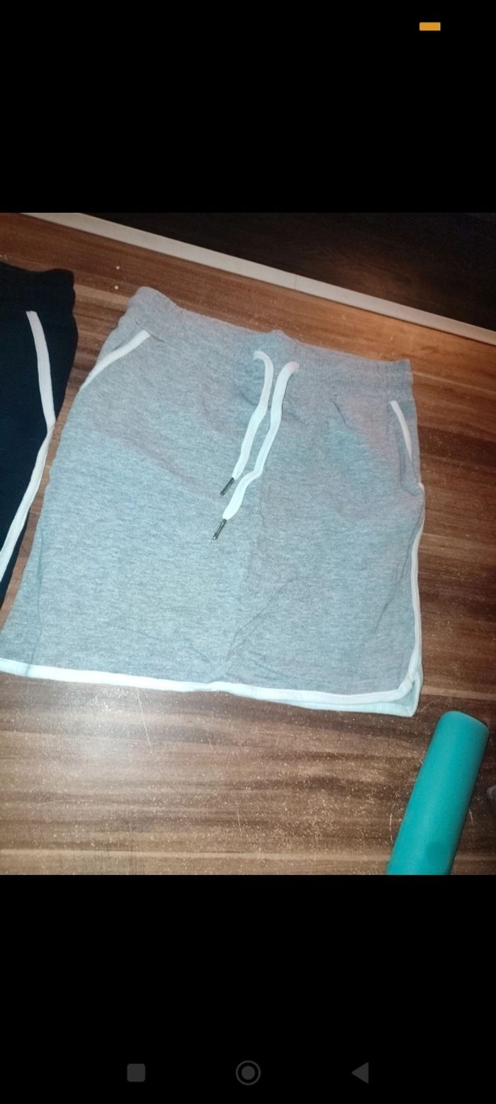 Lot jupes femmes - photo numéro 4