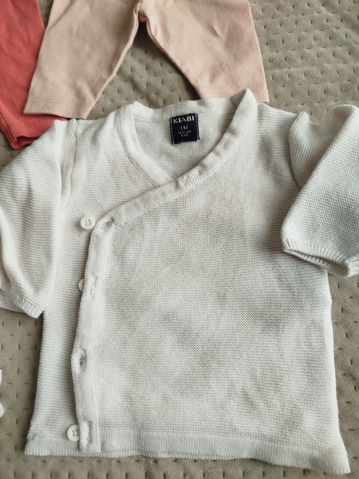 Lot bébé  fille 1 mois - photo numéro 2