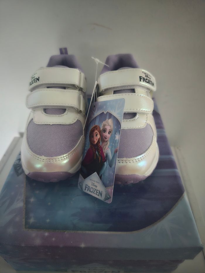 Baskets frozen taille 25 - photo numéro 2