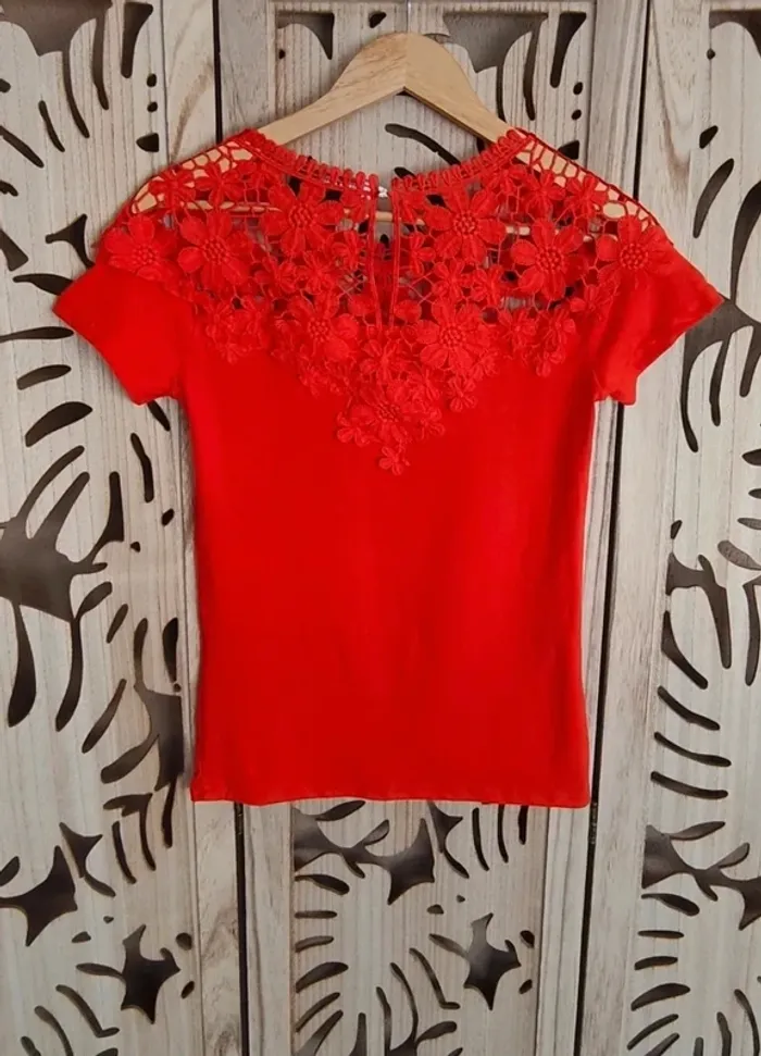 Tee shirt brodé fleurs T S/M  Foresta Bella - photo numéro 9