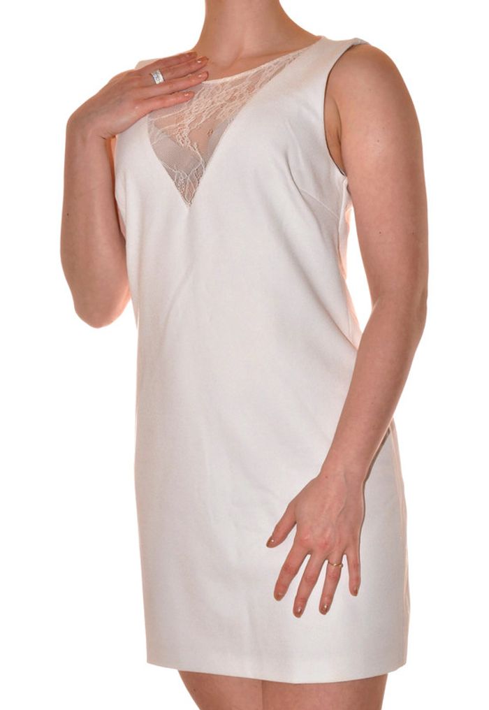 robe élégante blanche crème uni doublée col V dentelle et transparence taille M - photo numéro 8