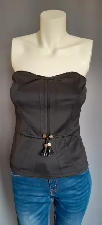 Joli bustier noir