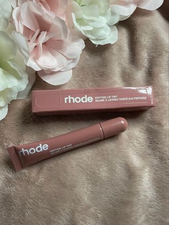 Lip gloss Rhode Toast