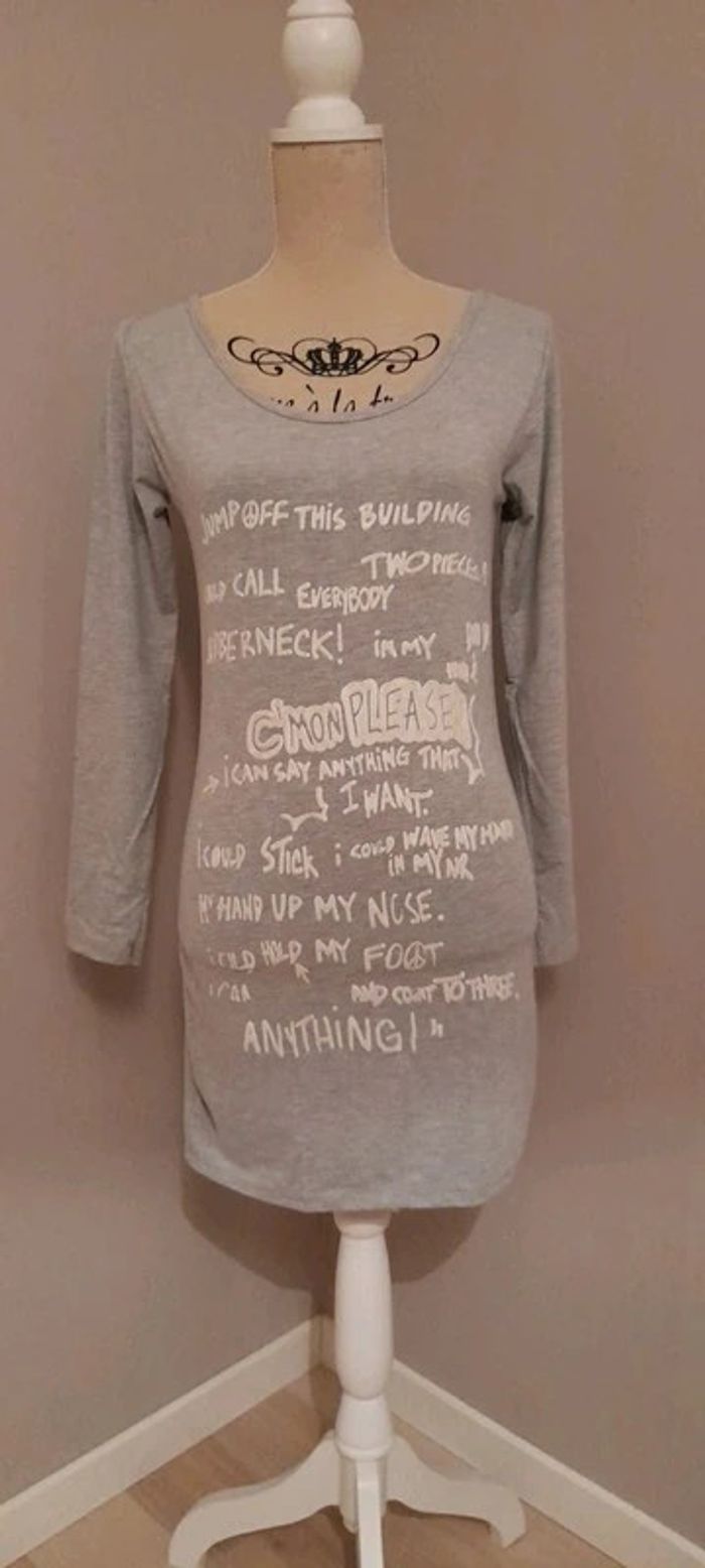 Robe tee-shirt courte dos nu grise manches longues Mim. T 36