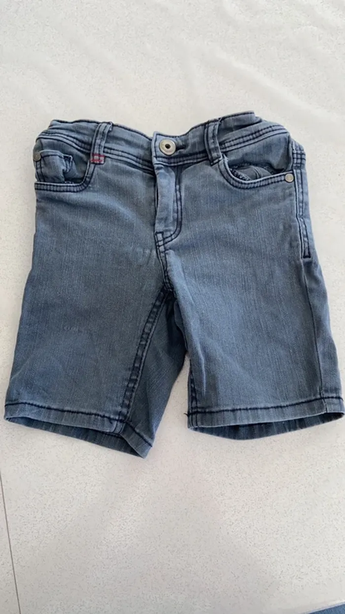 Short taille 2 ans