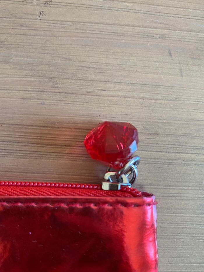 Sac cabas fourre tout rouge brillant et sa pochette Sephora - photo numéro 3
