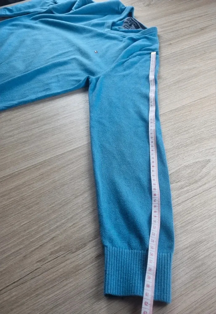 Pull a col V Tommy Hilfiger bleue Cachemire Femme Taille S - photo numéro 6