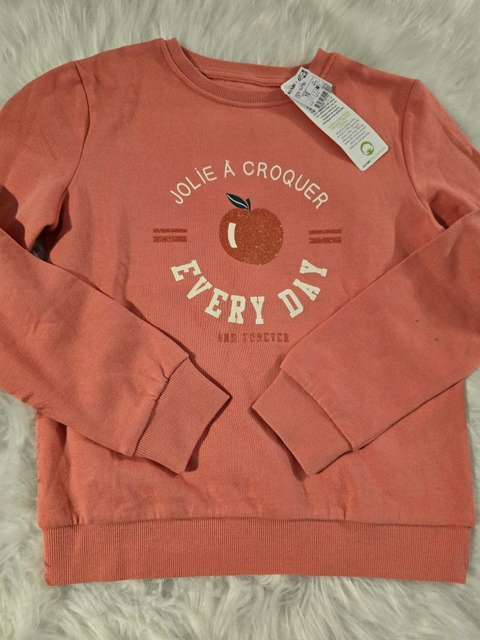 Neufs (non portés)🩷🩷🤩😍 ensemble jeans skinny et sweat molleton 10 ans fille 🩷🩷🩷 - photo numéro 2