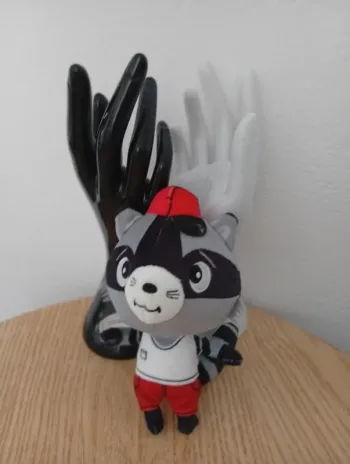 Petite peluche simon le raton laveur tbe