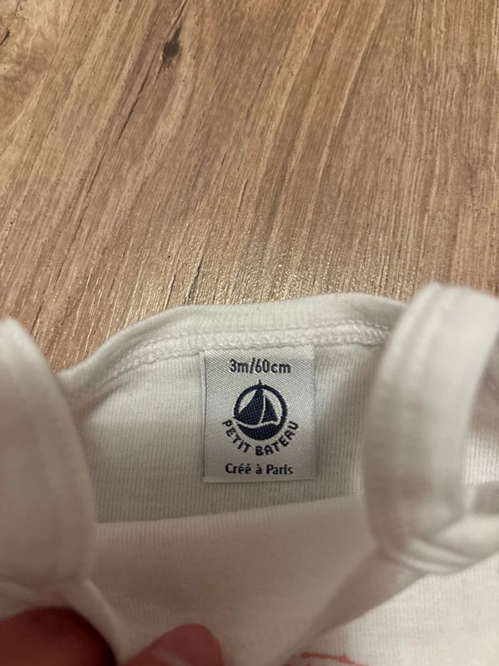 Lot 3 bodies bretelle Petit Bateau 3 mois - photo numéro 3