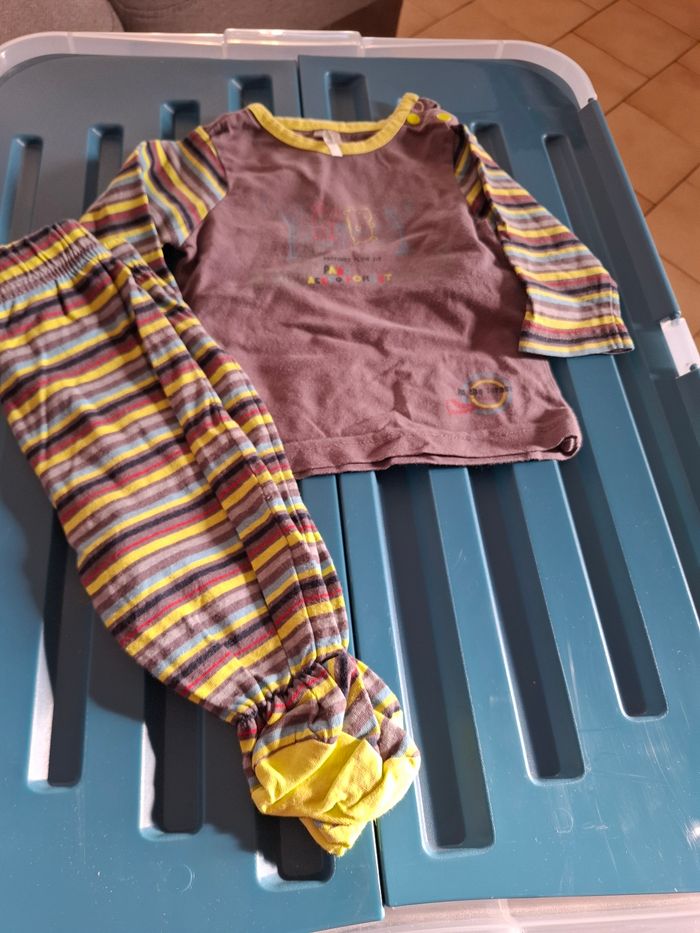 Pyjamas 2 pièces