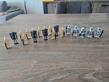 Figurines type lego Commandant clone Rex avec 4 clones de la 501ème