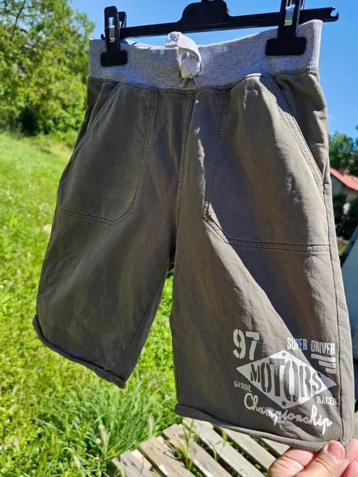 Short vert kaki garçon 12 in extenso - photo numéro 13