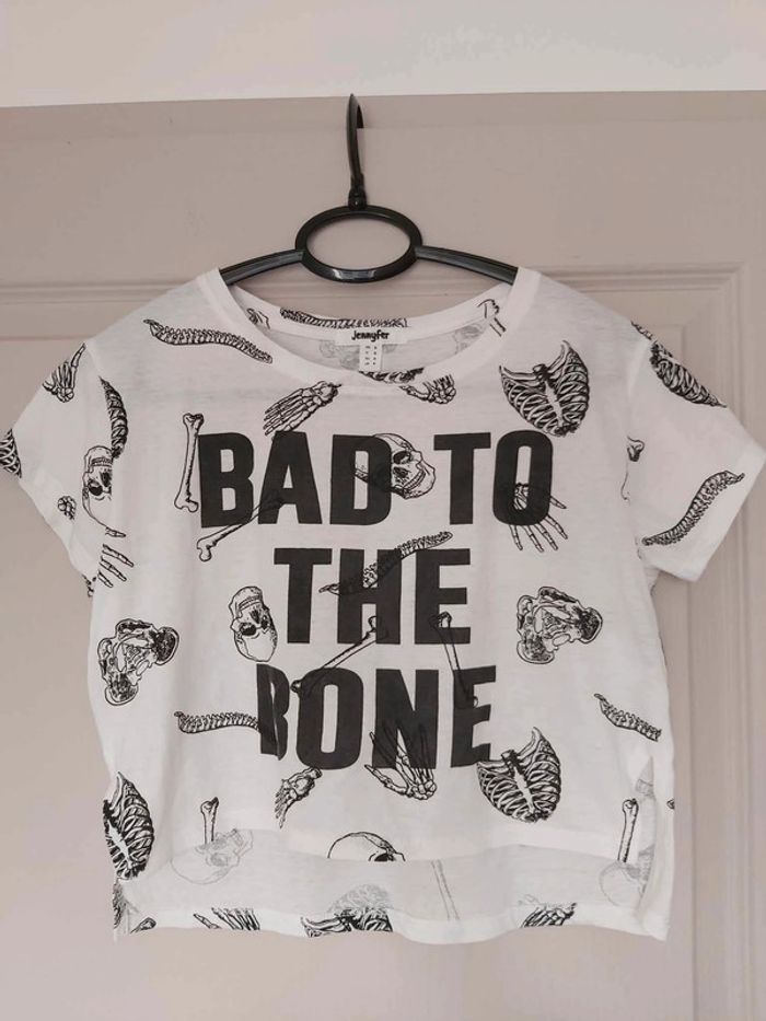 T-shirt court