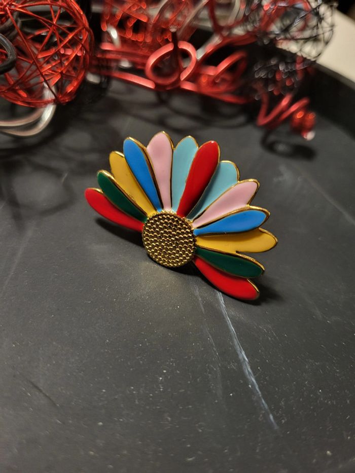 Bague en acier inoxydable avec design éventail