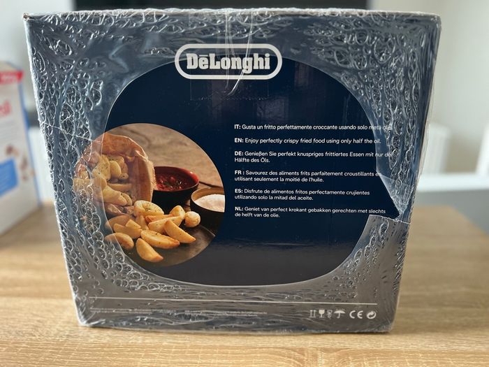 Friteuse DeLonghi F38436 - Neuve encore scellée dans sa boîte d'origine 110 € - photo numéro 3