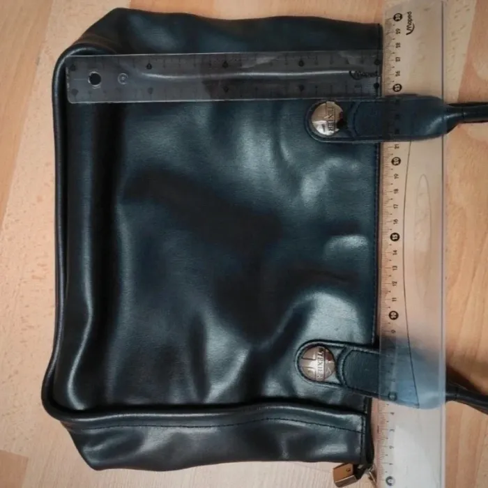 Sac en cuir de veau noir - Texier 30 x 20 cm poches multiples - photo numéro 2