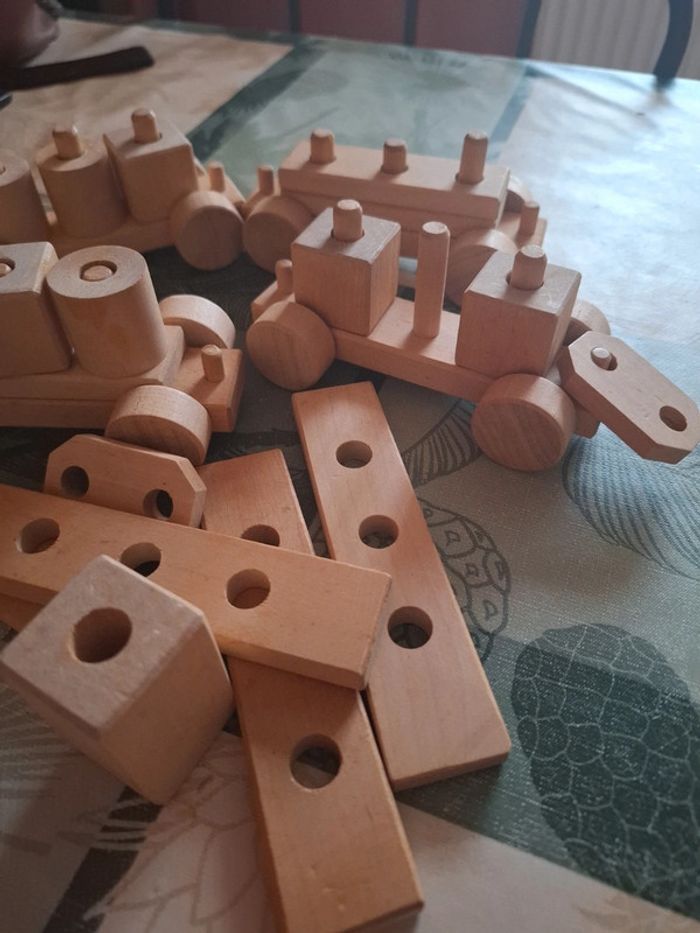 Jeux de construction en bois - photo numéro 3