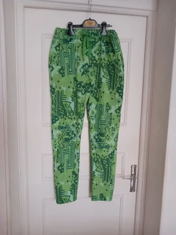 Pantalon neuf Made in Italy