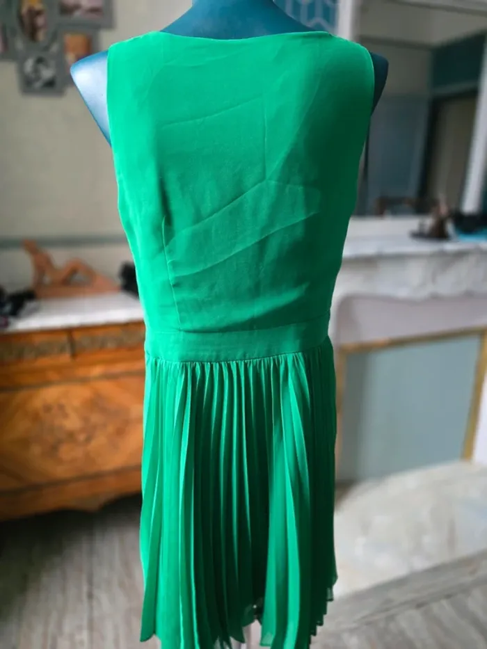 Robe verte Morgan t 38 plissée - photo numéro 3