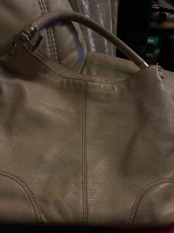 Magnifique sac lancel.  Porte à épaule - photo numéro 3