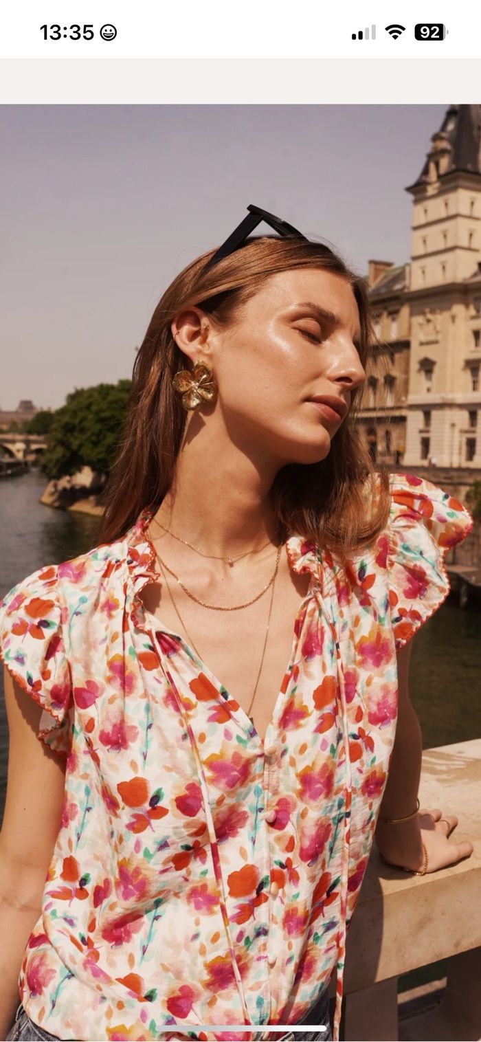 Jolie blouse légère fleurie - photo numéro 3