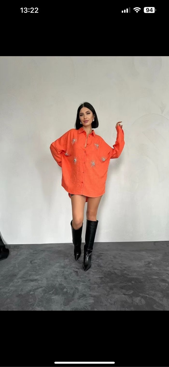 Chemise orange à strass - photo numéro 2