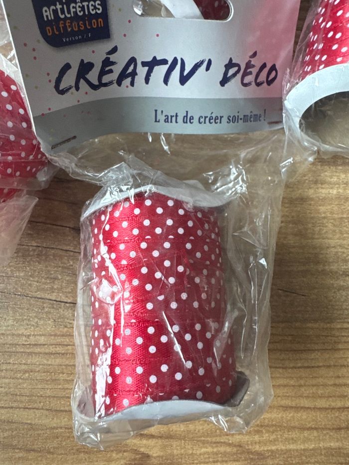 Lot de 5 bobines ruban rouge à pois blanc - photo numéro 2