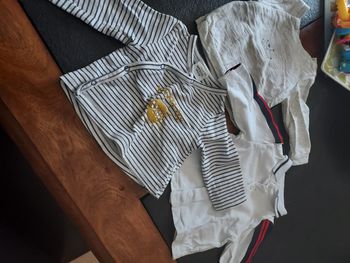 Lot vêtements bébé 1 mois