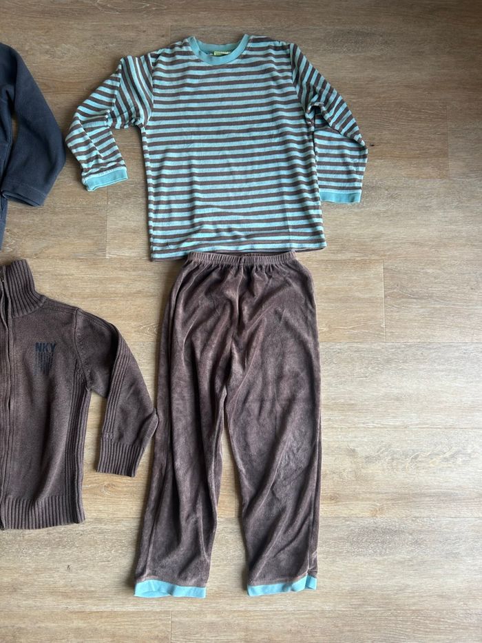 Lot vêtements garçon 8 ans – Chemises, polos, pulls, t-shirts - photo numéro 4