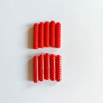 100 fleurs rouges LEGO🌹 - Excellent état🌟 - Envoi rapide🚚💨