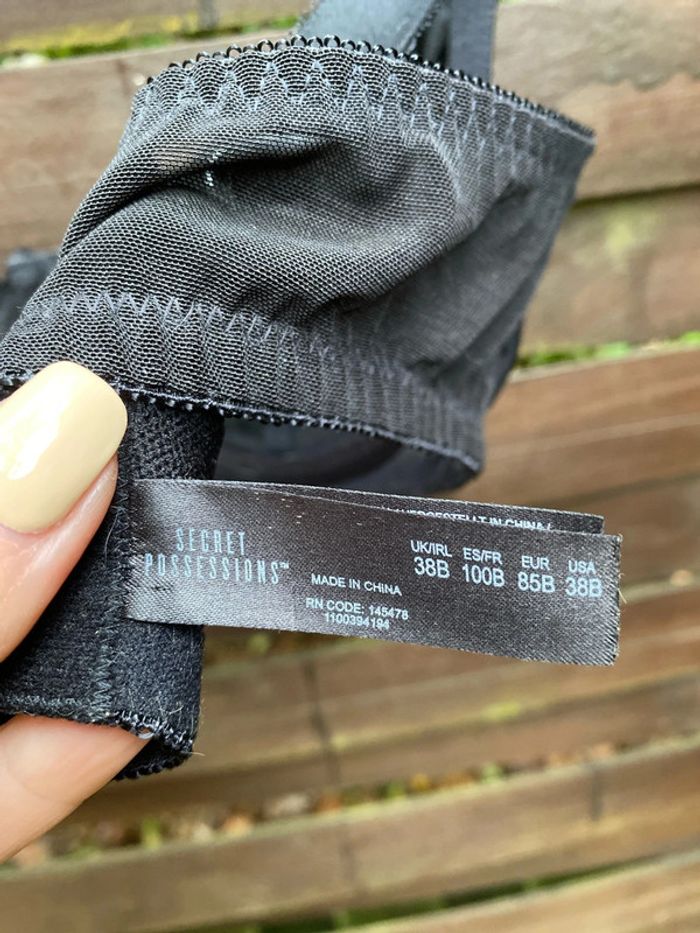 Joli soutien gorge noir - photo numéro 4