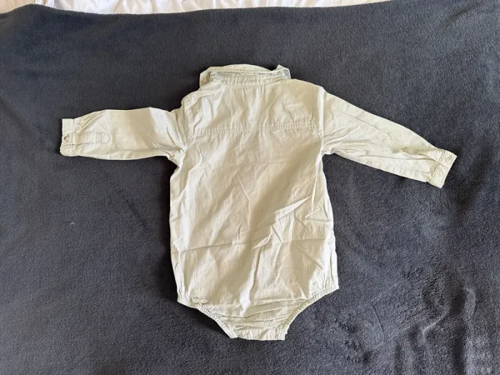 Body chemise Kiabi 24 mois très bon état - photo numéro 2