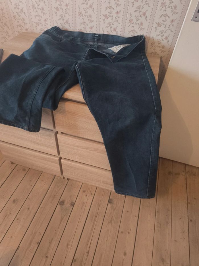 Un jean taille 54 état Neuf - photo numéro 2
