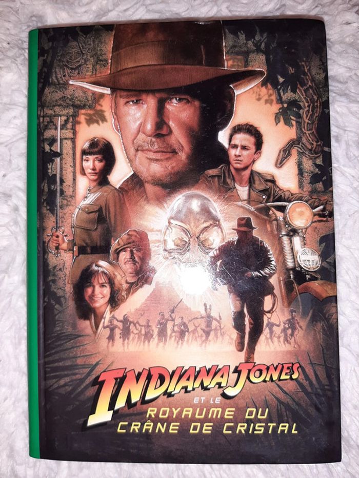 Livre jeunesse Indiana Jones et le Royaume du Crane de cristal