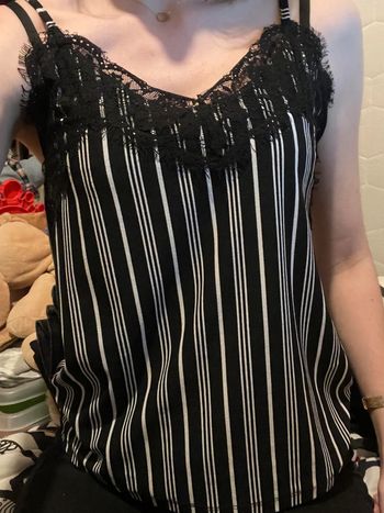 débardeur noir et blanc