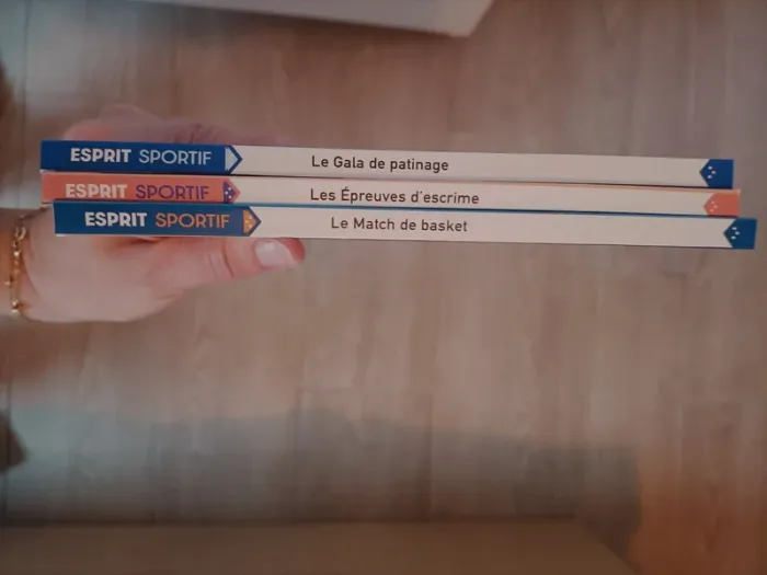 Lot petits livres de sport - photo numéro 4