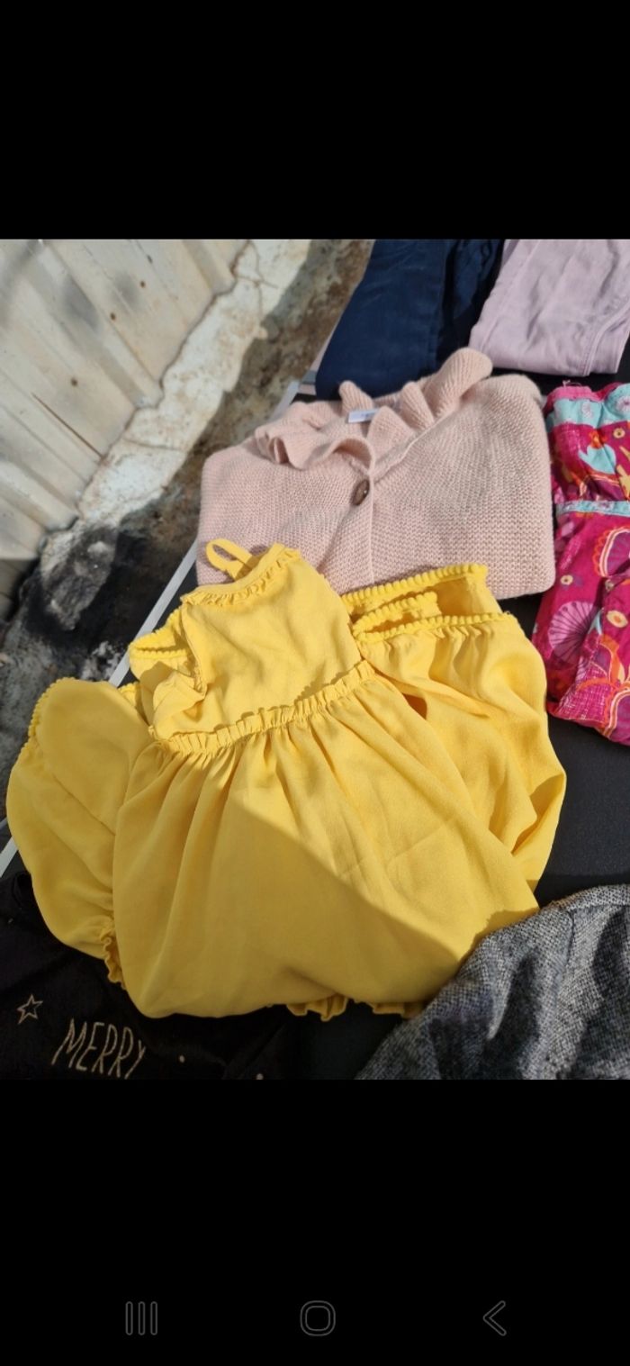 Lot vêtements 4 ans fille N 8 - photo numéro 5