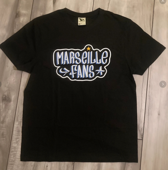 T-shirt noir spécial supporter OM – Neuf avec stickers offerts ! - photo numéro 2