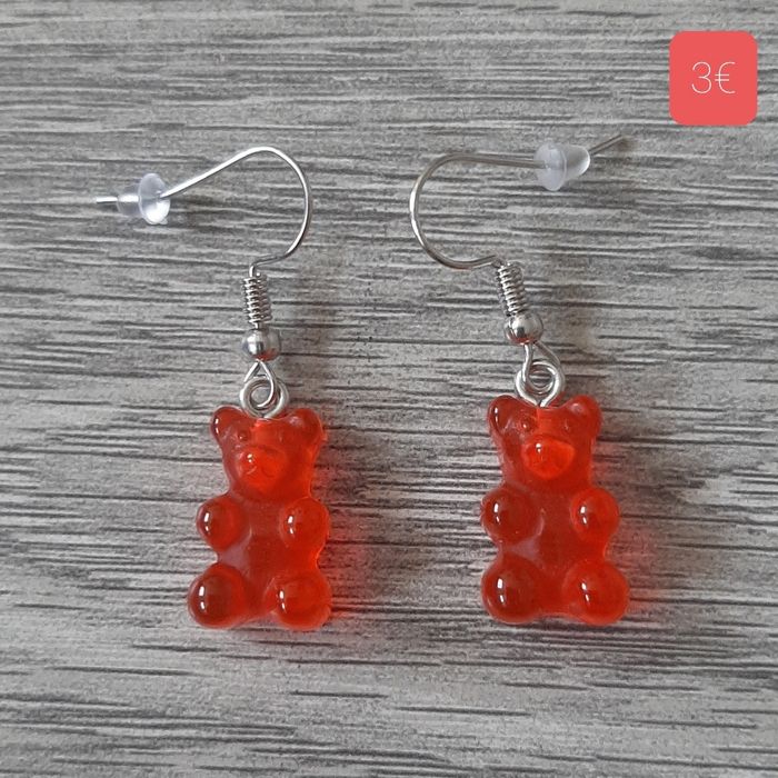a vendre boucles d'oreilles.neuves emballees