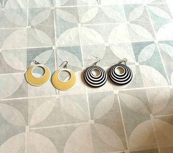 Lot de 2 paires de boucles d’oreilles - neuf