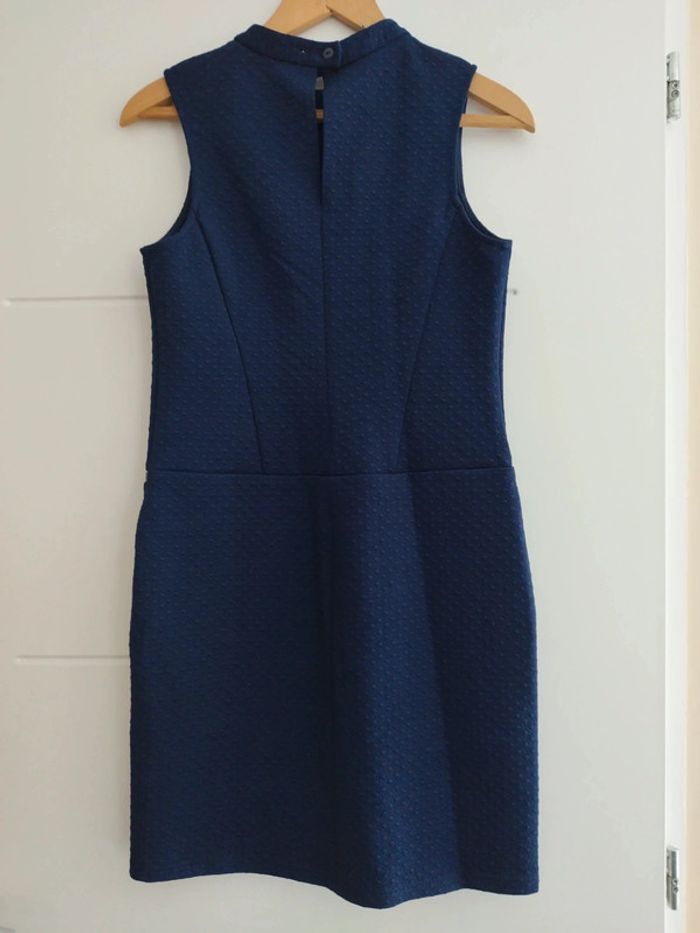 Robe légère bleue - photo numéro 3