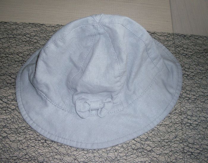 chapeau / bob tape à l'oeil 18/23 mois état neuf